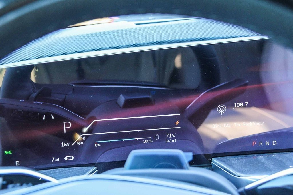 New 2026 Cadillac Escalade IQ Luxury 1 image 26