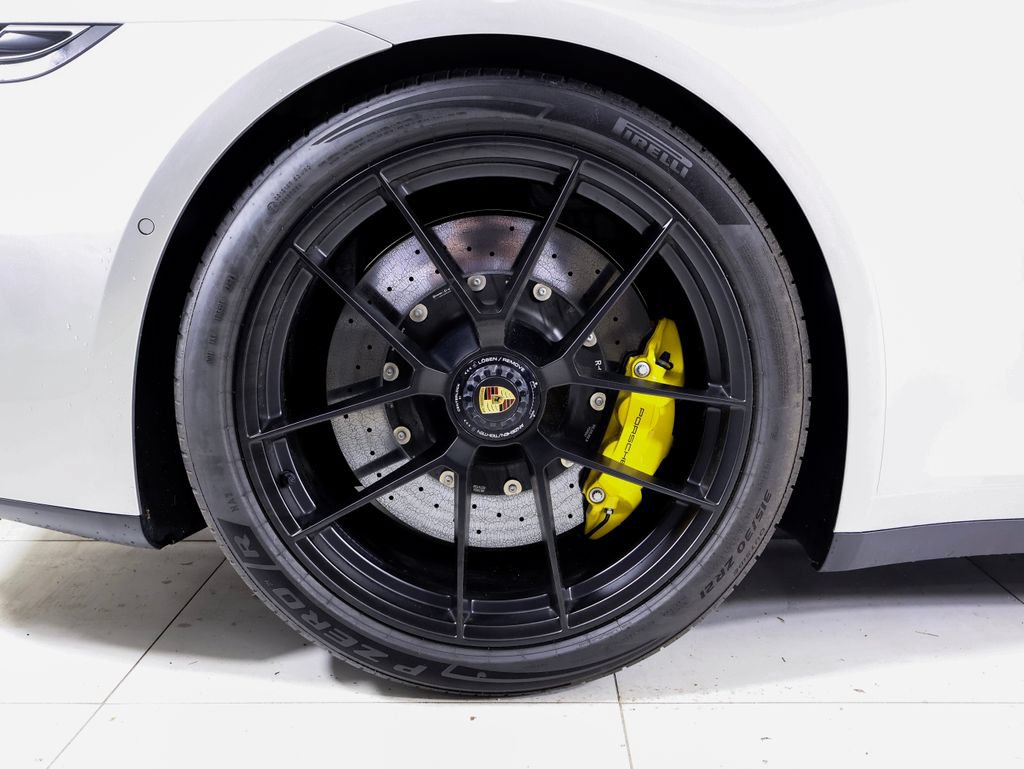 Used 2025 Porsche 911 Carrera GTS RWD image 25