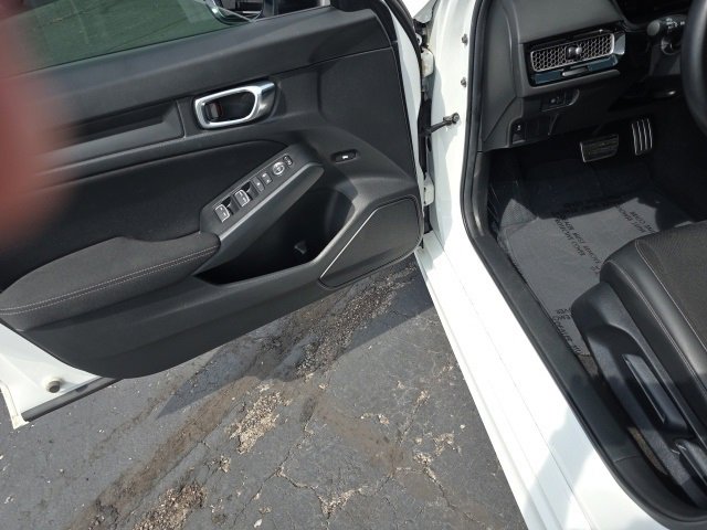 Used 2025 Honda Civic Sport image 11