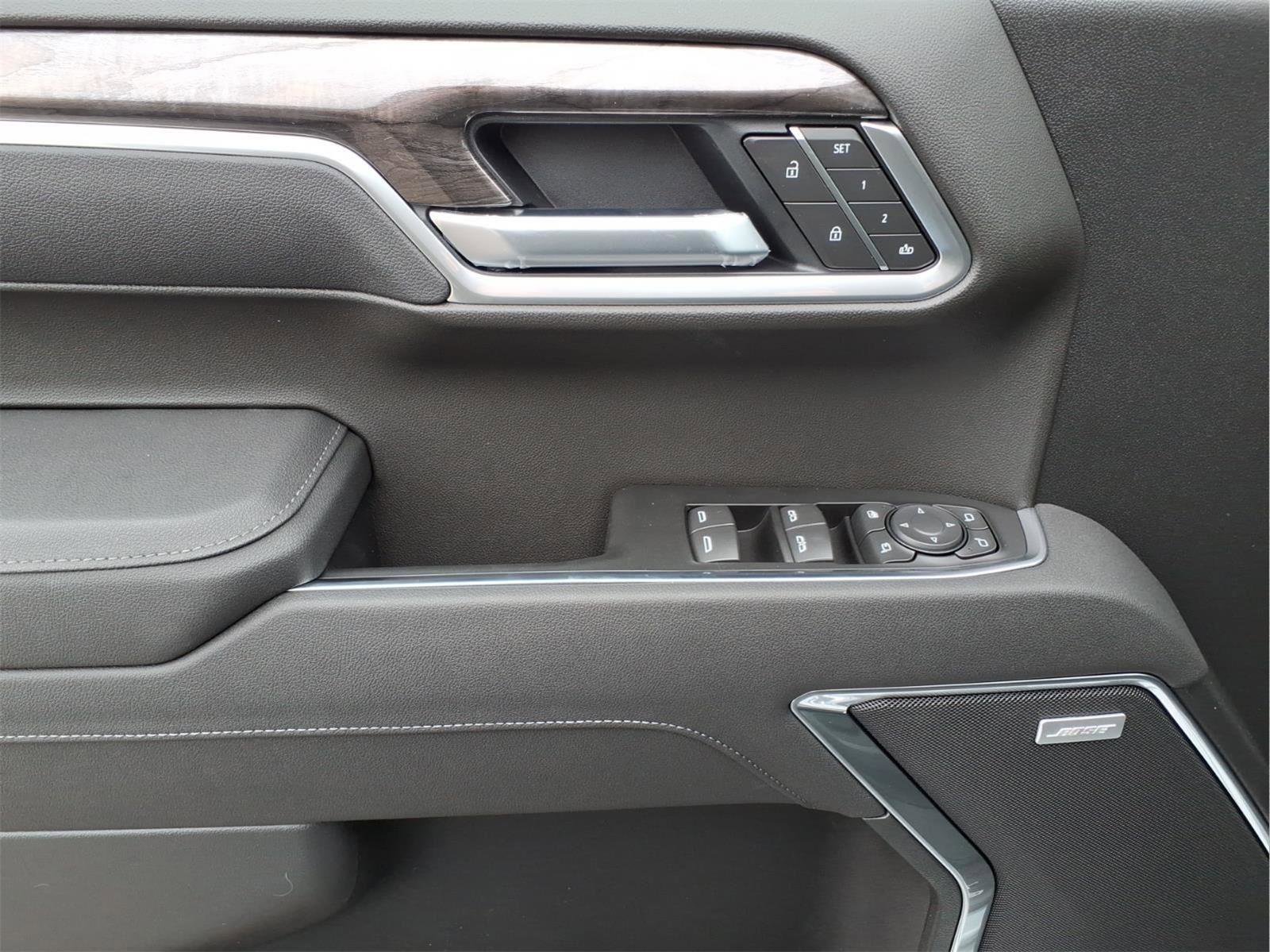 New 2026 Chevrolet Silverado 1500 LTZ w/ LTZ Premium Package image 13