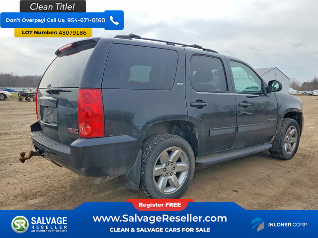 Used 2011 GMC Yukon SLT w/ SLT-2 Equipment Package image 4