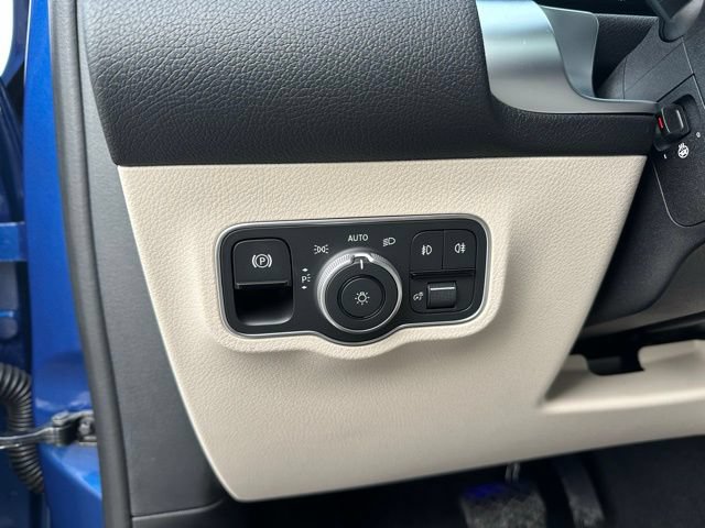New 2026 Mercedes-Benz GLB 250 4MATIC image 11
