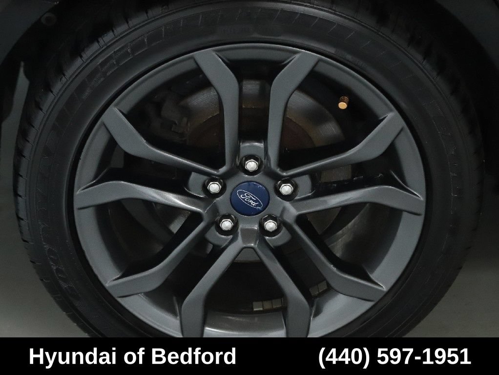 Used 2018 Ford Fusion SE w/ Equipment Group 201A FWD image 13
