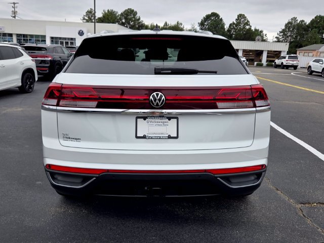 New 2026 Volkswagen Atlas Cross Sport SE FWD image 10