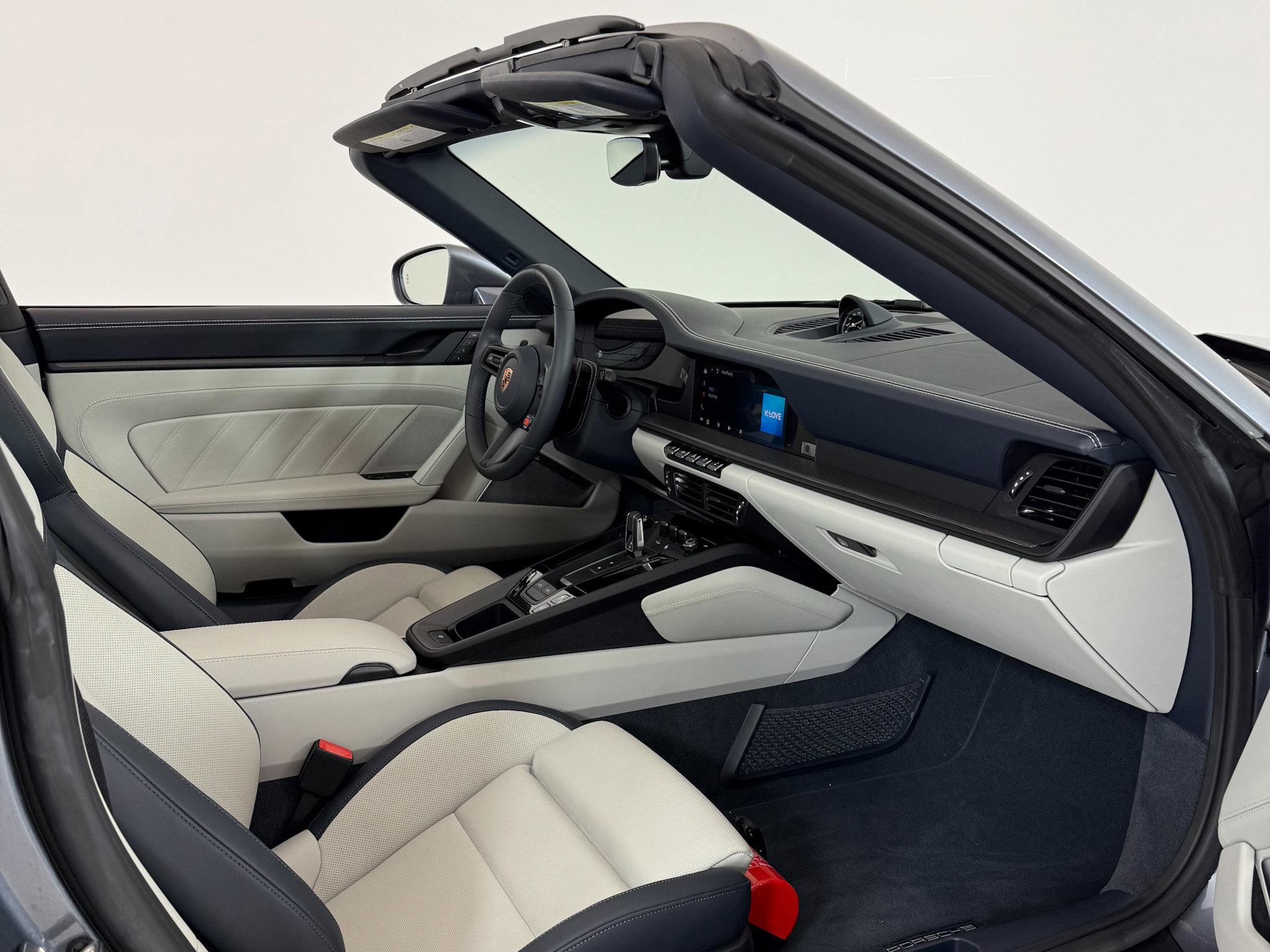 Used 2026 Porsche 911 Targa 4 GTS image 32