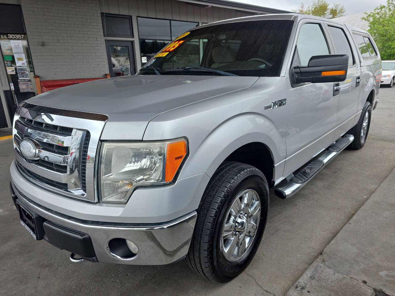 Used 2009 Ford F150 Lariat AWD/4WD image 3