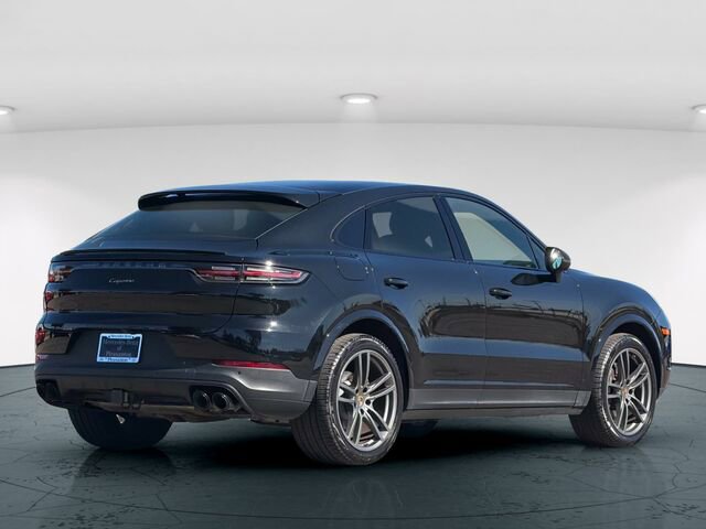 Used 2023 Porsche Cayenne Platinum Edition image 7