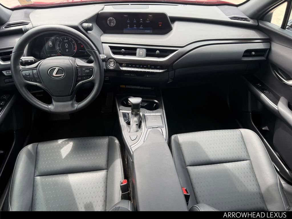 Certified 2021 Lexus UX 200 w/ Accessory Package (Z1) FWD image 26
