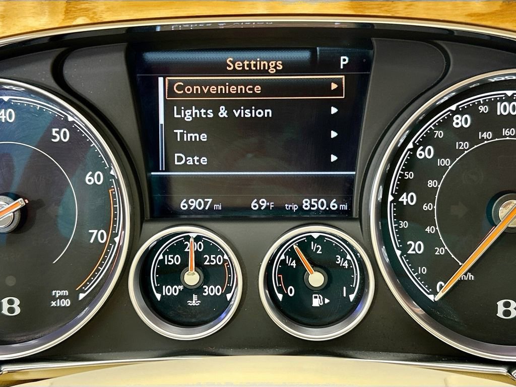 Used 2017 Bentley Continental GT image 38