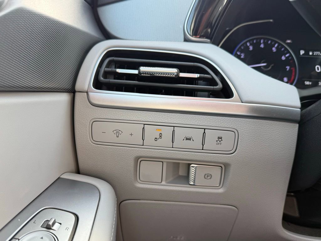 Used 2022 Hyundai Palisade SE image 12
