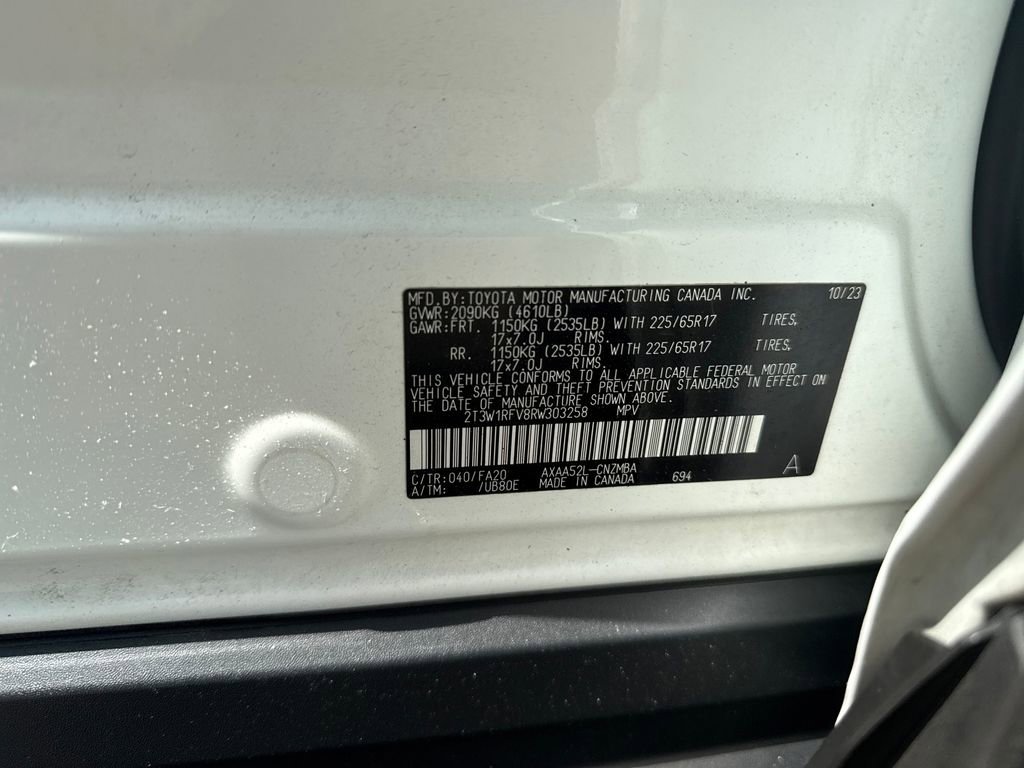 Used 2024 Toyota RAV4 XLE FWD image 34