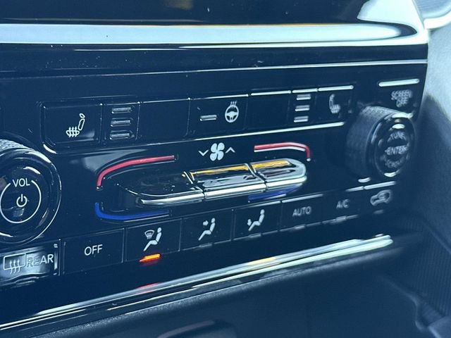 New 2025 Jeep Grand Cherokee L Laredo w/ Luxury Tech Group I image 37