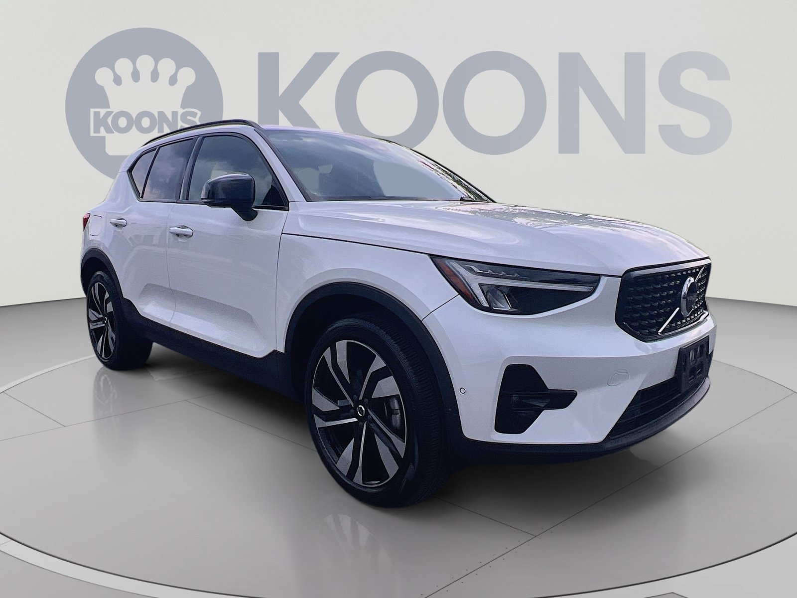 Certified 2023 Volvo XC40 B5 Plus w/ Climate Package AWD/4WD image 10