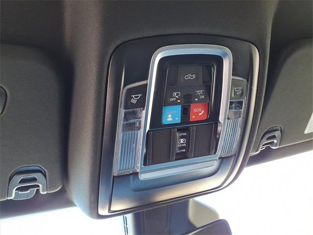 New 2026 RAM 1500 4x4 Crew Cab image 19