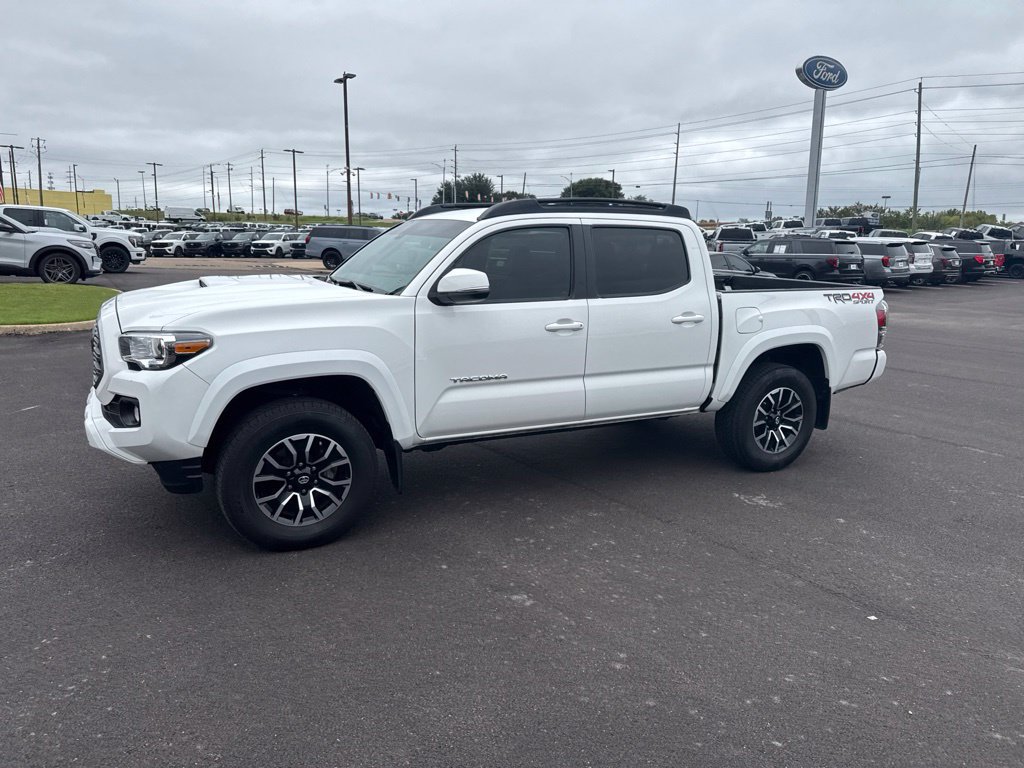 Used 2023 Toyota Tacoma TRD Sport w/ Technology Package AWD/4WD image 7