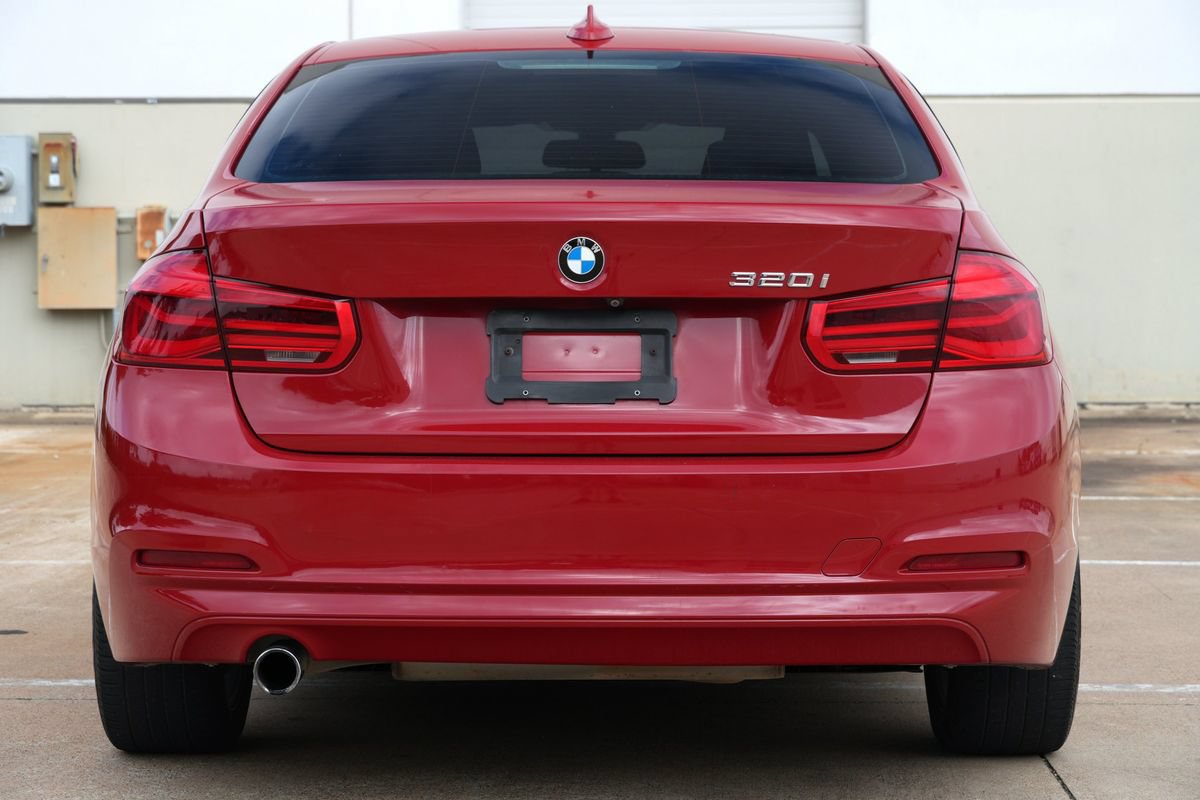 Used 2018 BMW 320i Sedan w/ Convenience Package RWD image 18