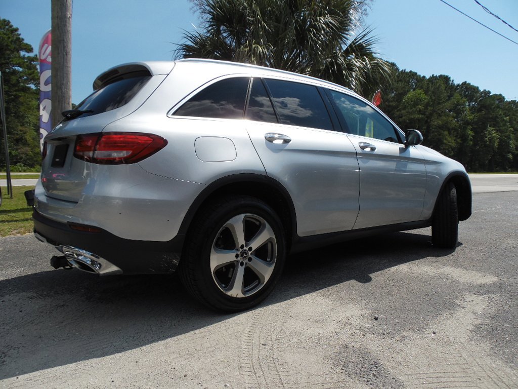 Used 2017 Mercedes-Benz GLC 300 image 3