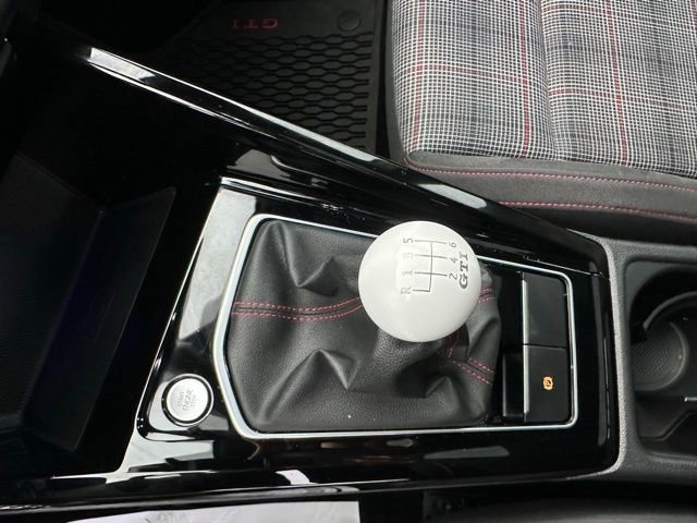 Used 2023 Volkswagen GTI Autobahn image 27