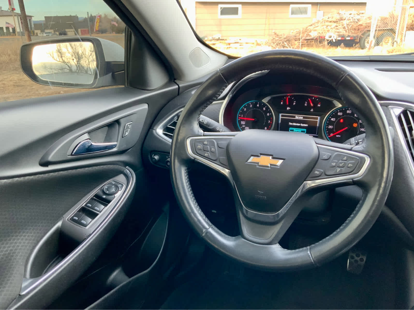 Used 2018 Chevrolet Malibu LT image 38