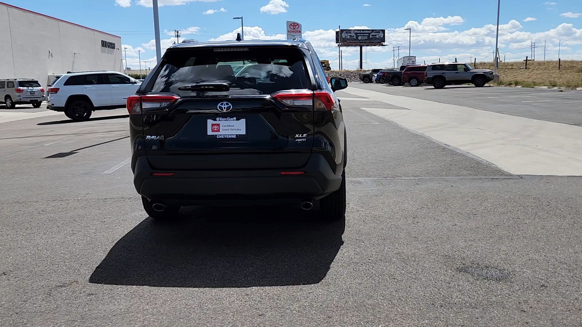 Certified 2025 Toyota RAV4 XLE AWD/4WD image 3