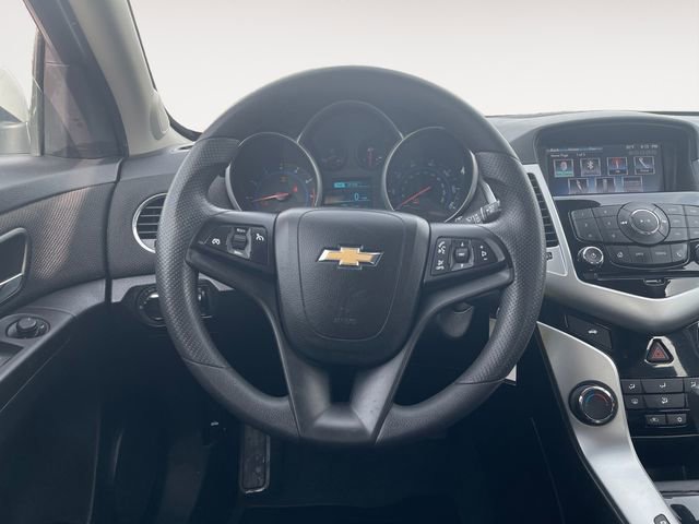 Used 2016 Chevrolet Cruze LT image 12