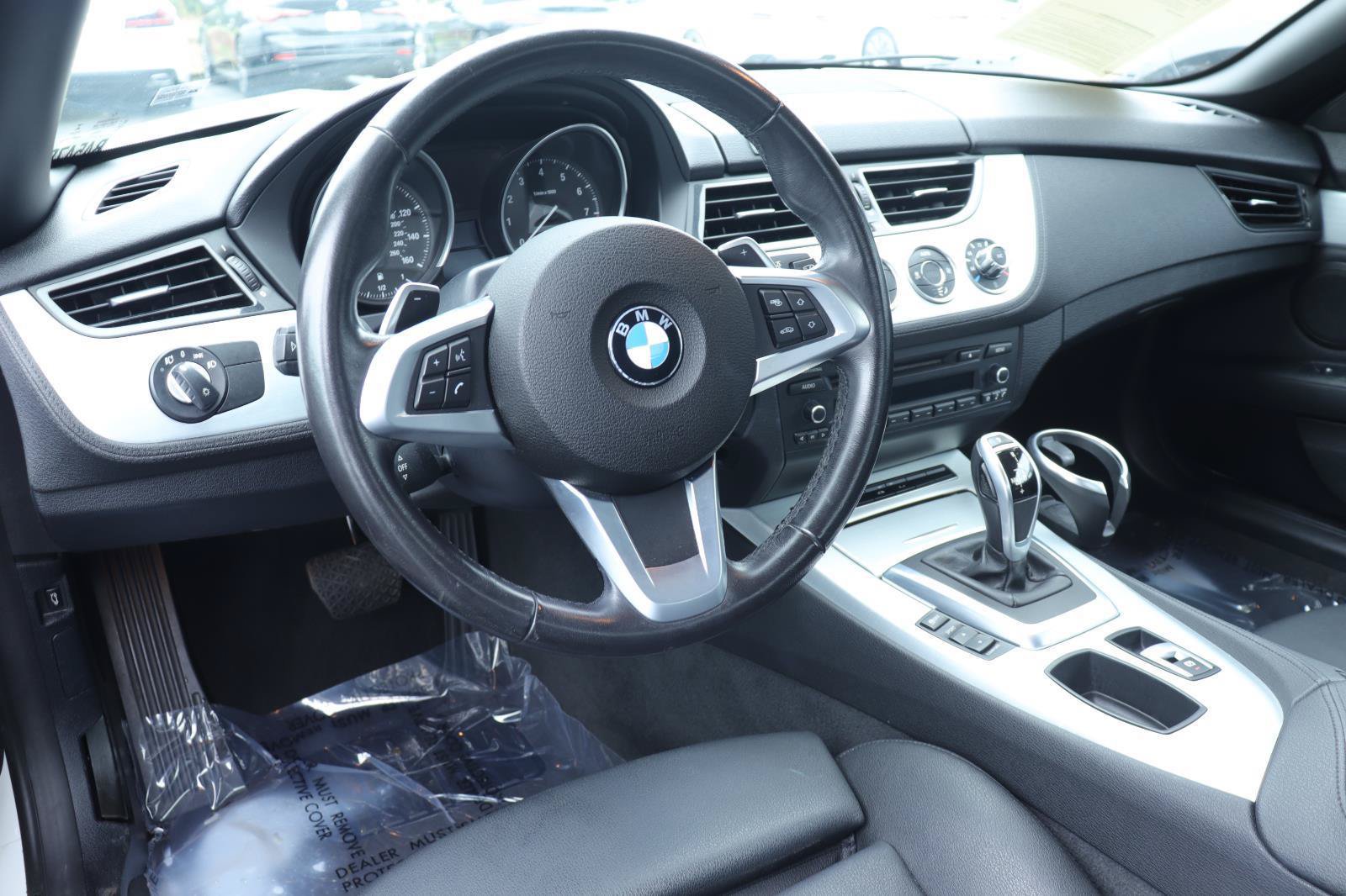 Used 2016 BMW Z4 sDrive30i RWD image 21