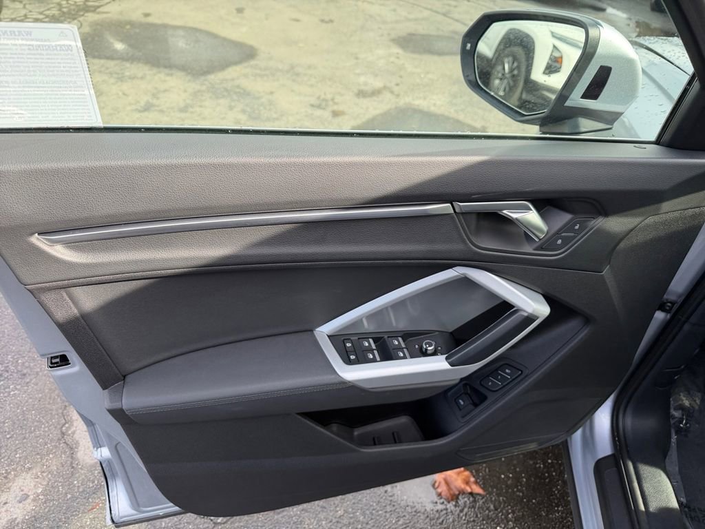 Used 2022 Audi Q3 2.0T Premium image 11