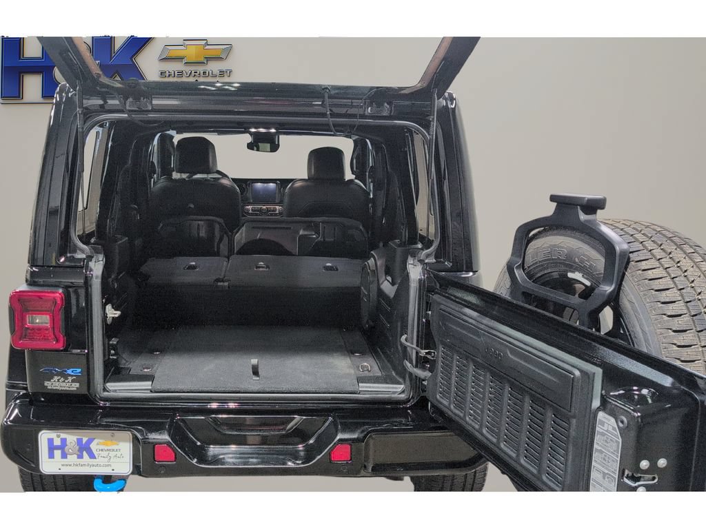 Used 2021 Jeep Wrangler Unlimited Sahara AWD/4WD image 25