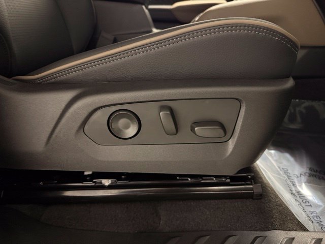 New 2026 GMC Canyon Denali AWD/4WD image 28