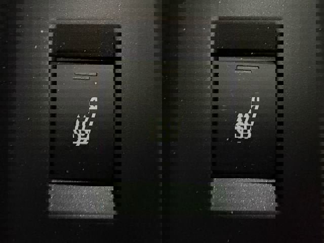 Used 2023 Toyota Crown Limited image 11