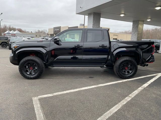 Used 2025 Toyota Tacoma TRD Pro AWD/4WD image 9