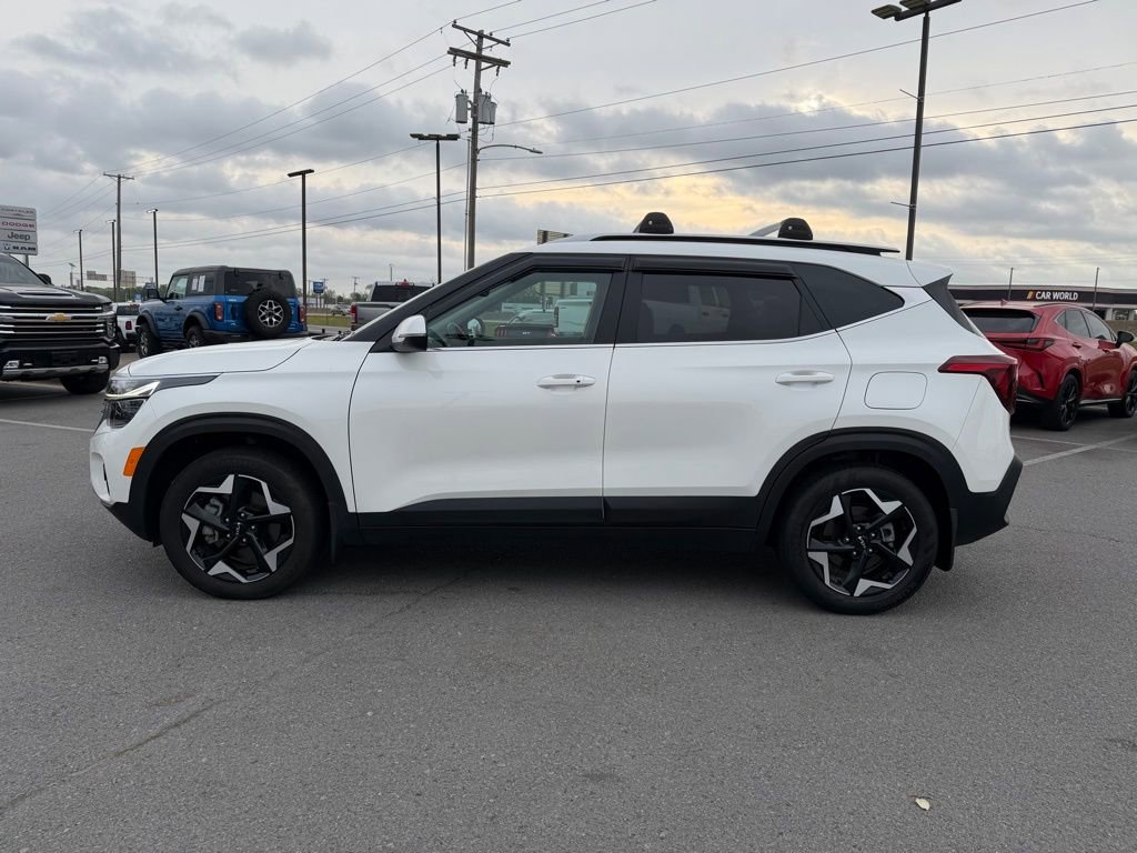Used 2024 Kia Seltos EX image 4