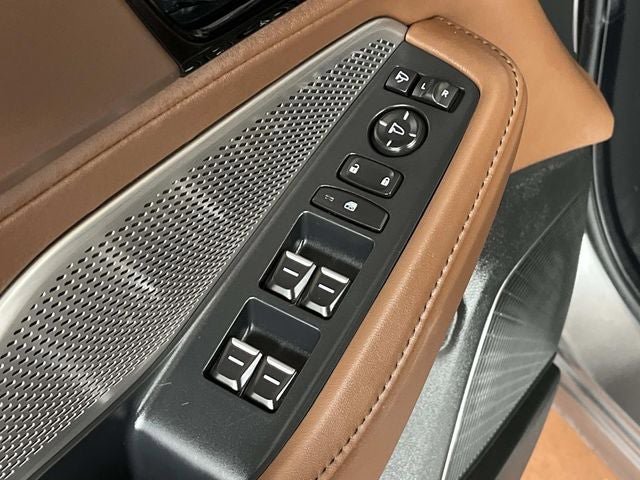 Used 2024 Acura MDX SH-AWD w/ Technology Package image 27