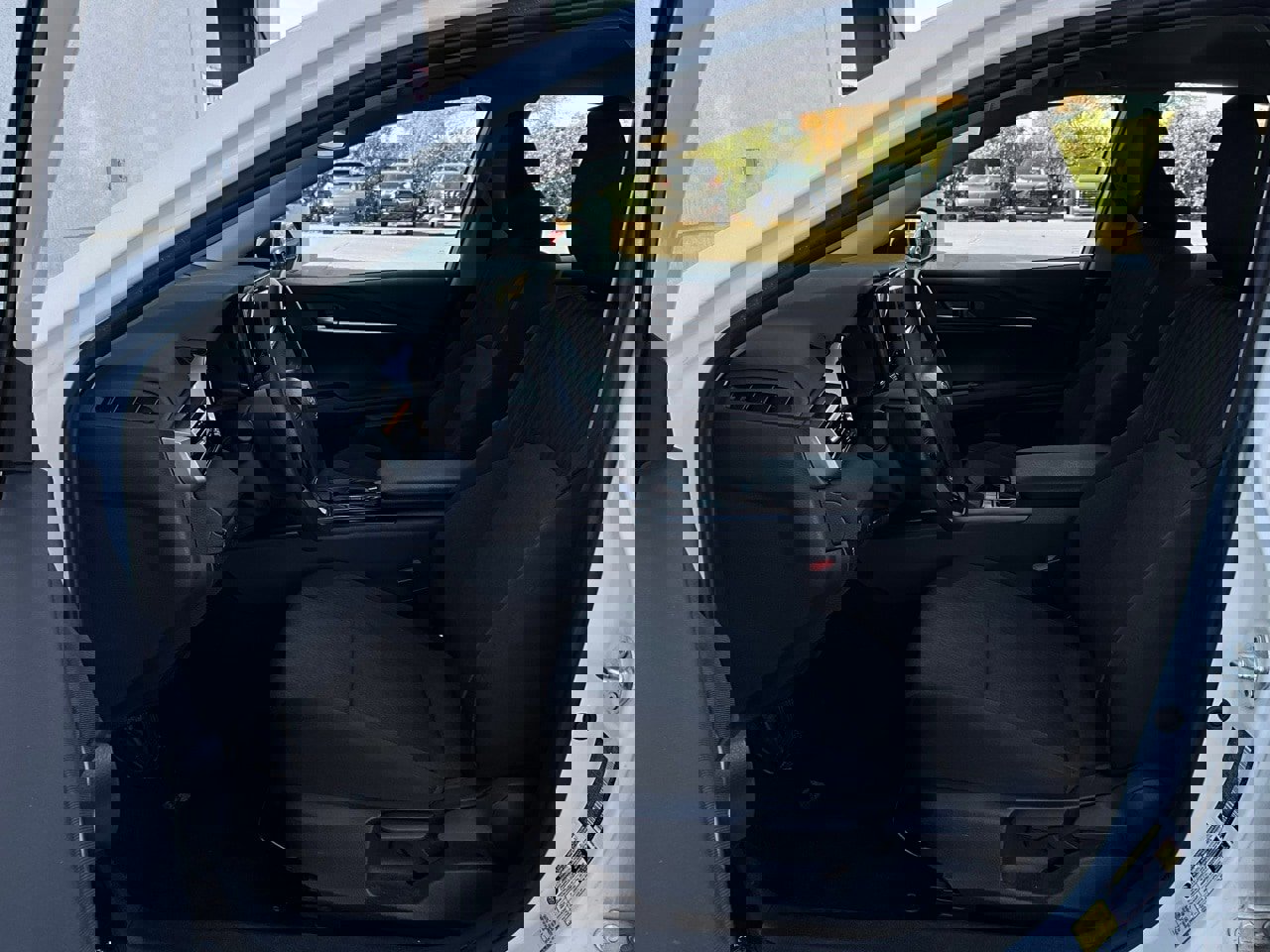 Used 2025 Toyota Camry LE image 9