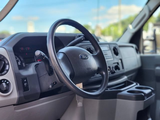 Used 2015 Ford E-350 and Econoline 350 Super Duty w/ Power Windows & Locks Group RWD image 14