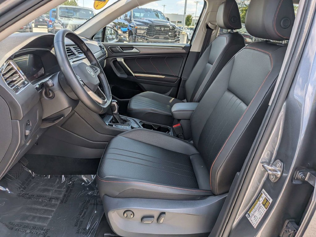 Used 2024 Volkswagen Tiguan Wolfsburg Edition AWD/4WD image 19