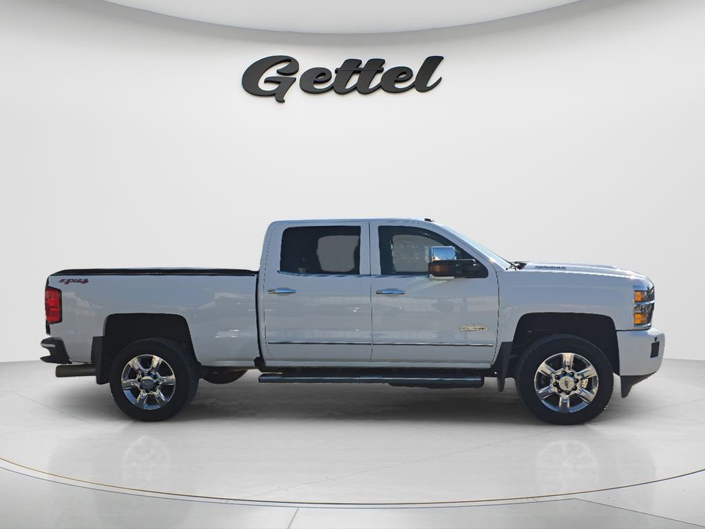 Used 2017 Chevrolet Silverado 3500 High Country w/ Duramax Plus Package image 4