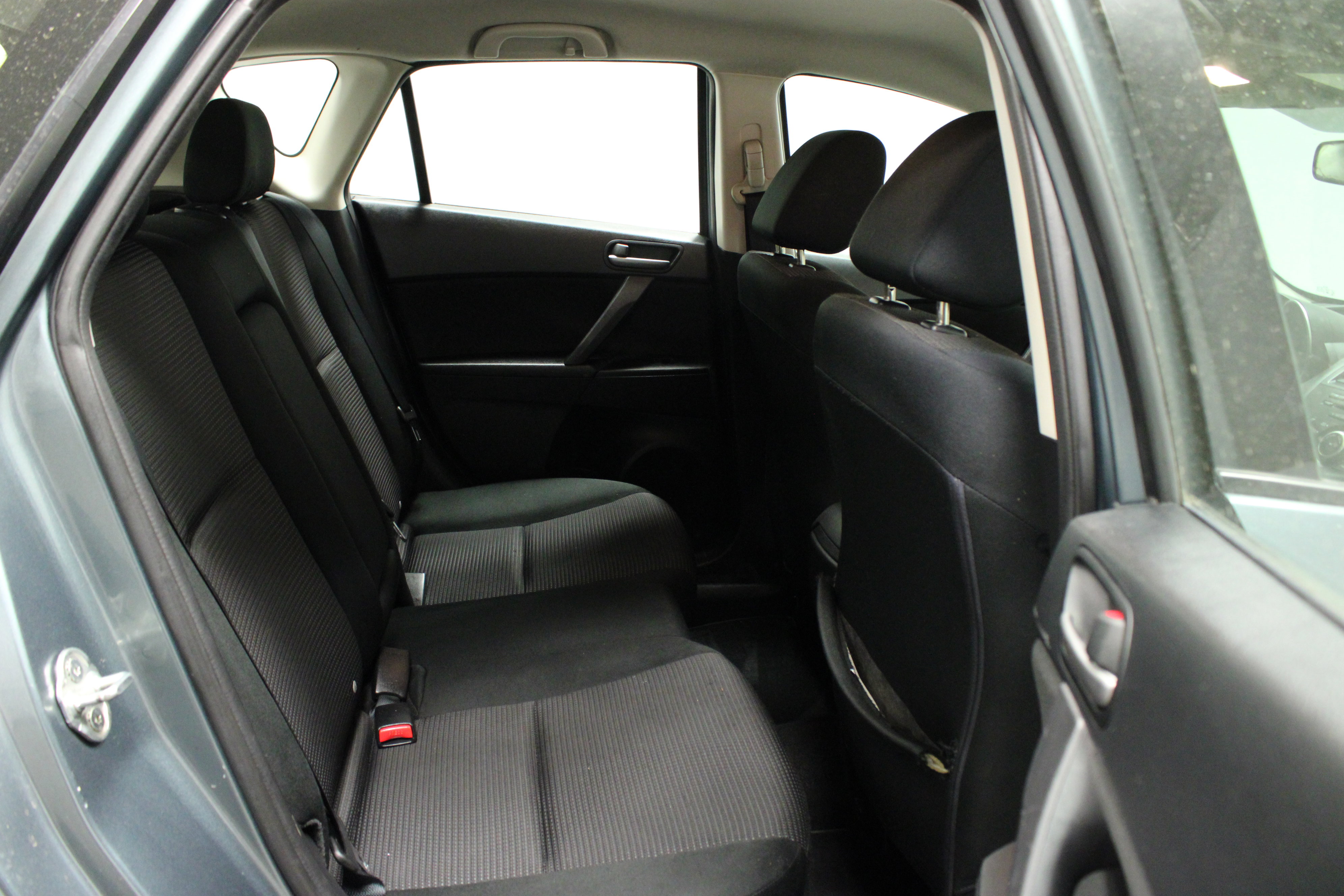 Used 2012 MAZDA MAZDA3 i Touring image 13