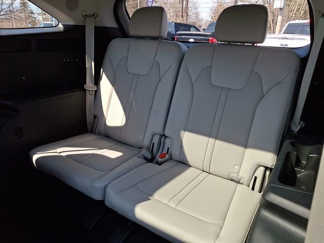 Used 2023 Kia Sorento SX image 10