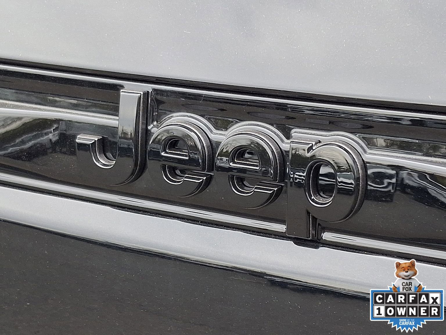 New 2026 Jeep Grand Cherokee Altitude image 13