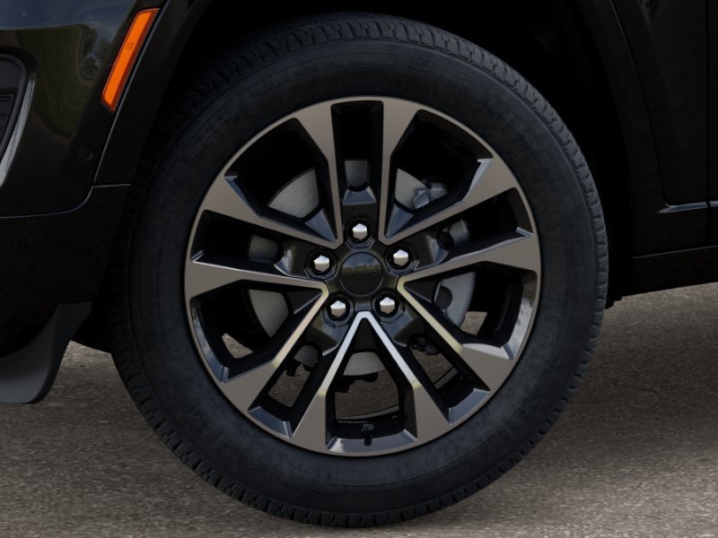 New 2025 Jeep Grand Cherokee Overland w/ Adv Protech Group III image 4