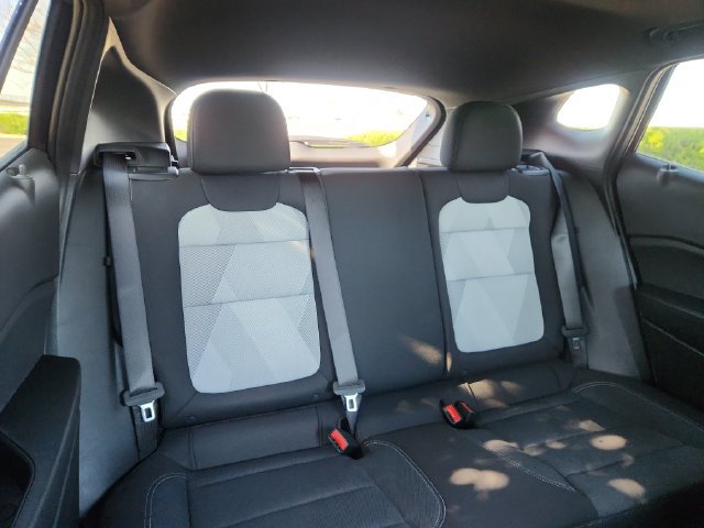 New 2026 Chevrolet Trax RS w/ Sunroof Package FWD image 15
