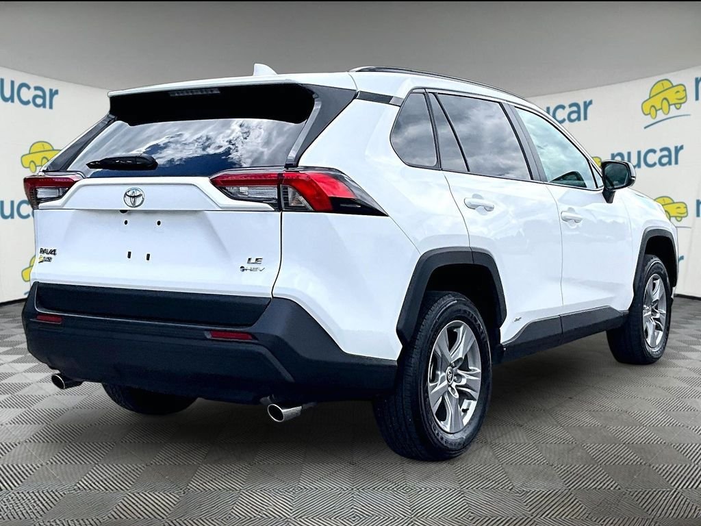 Used 2025 Toyota RAV4 LE AWD/4WD image 6