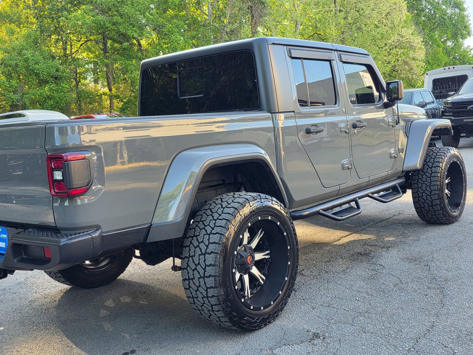 Used 2020 Jeep Gladiator Overland AWD/4WD image 32