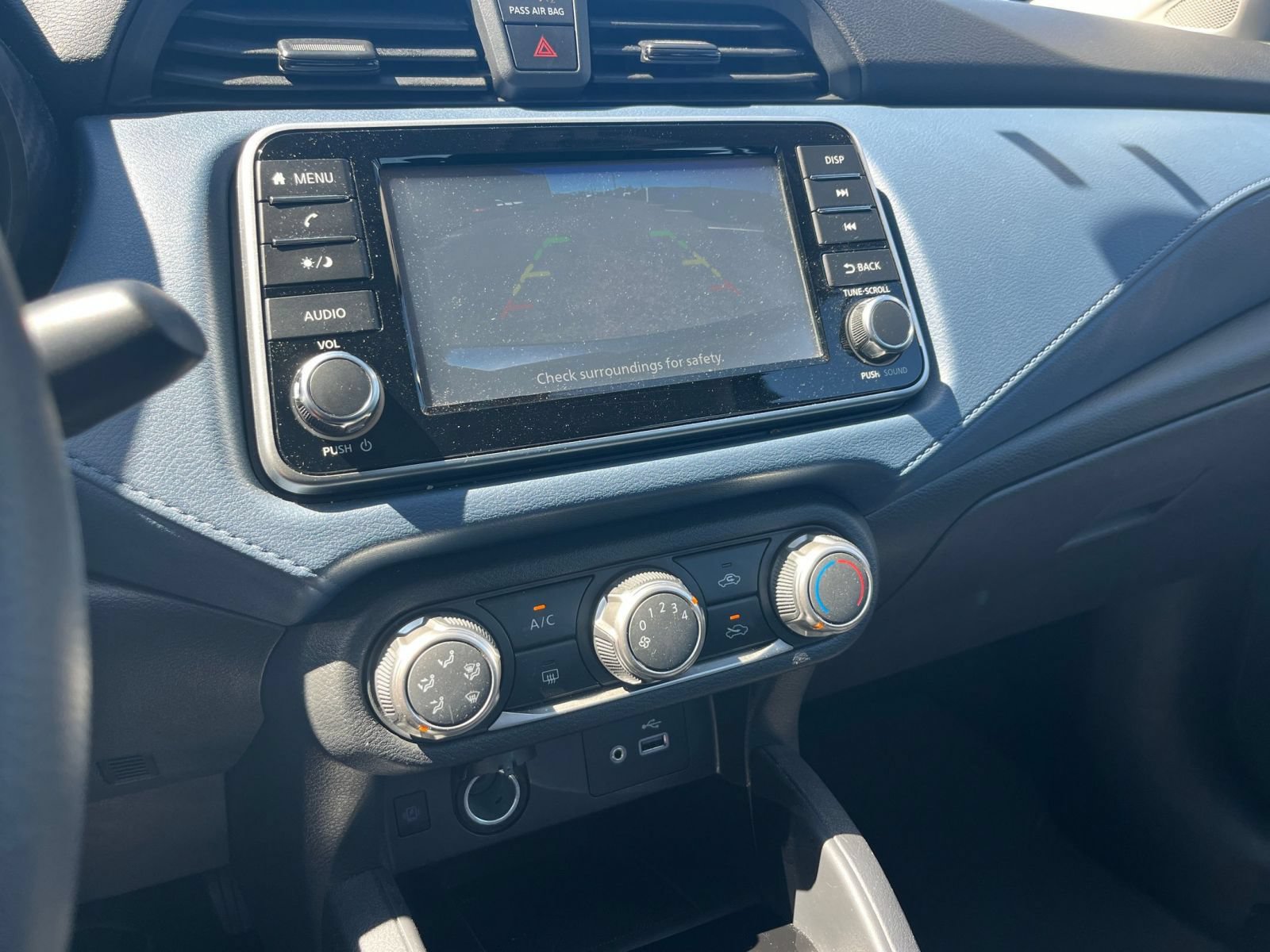 Used 2025 Nissan Versa SV FWD image 20