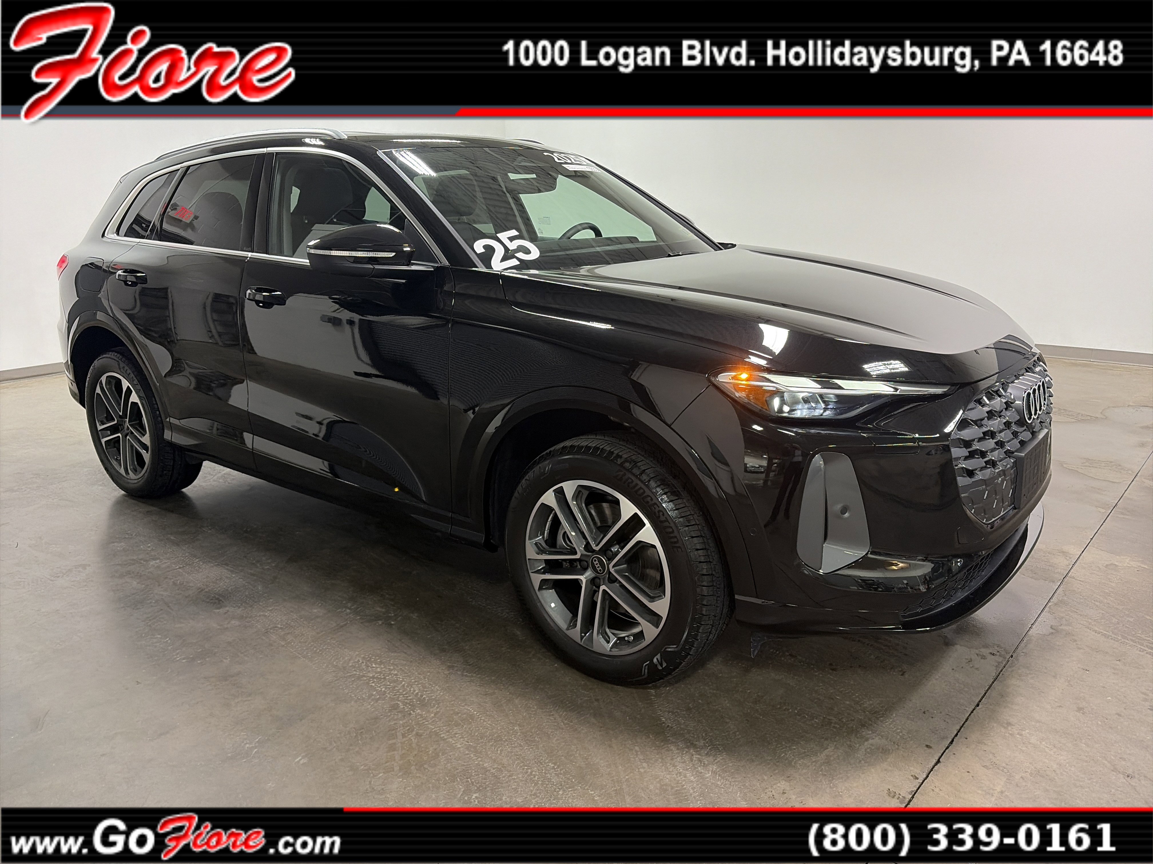 Certified 2025 Audi Q5 Premium w/ Convenience Package image 1