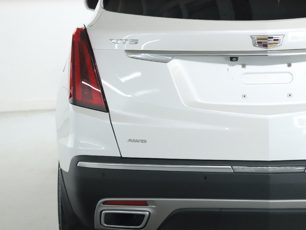 Used 2020 Cadillac XT5 Premium Luxury w/ LPO, Floor Liner Package AWD/4WD image 43