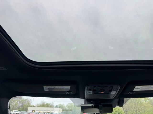 Used 2024 Toyota Sequoia Capstone image 15