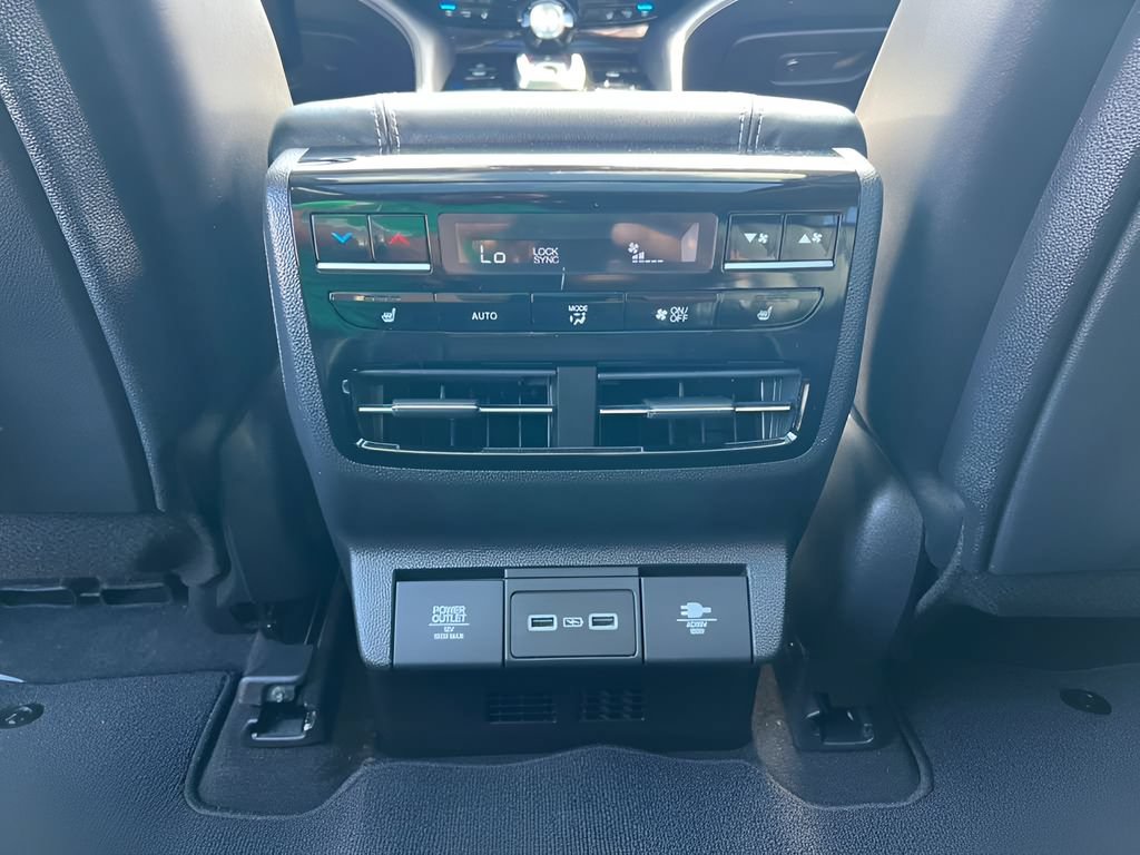 Used 2024 Acura MDX w/ Advance Package AWD/4WD image 16