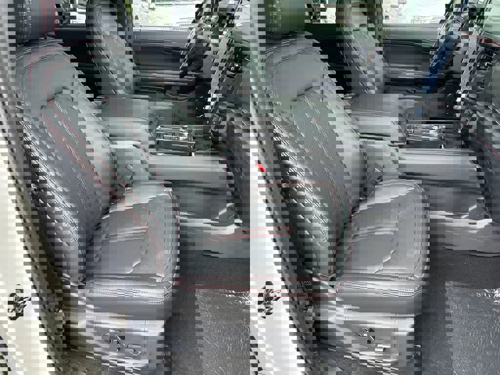 New 2024 Ford Expedition Limited image 12